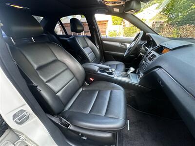 2010 Mercedes-Benz C 300 Luxury   - Photo 38 - Valley Village, CA 91607