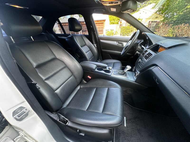 2010 Mercedes-Benz C-Class C300 Luxury - Photo 38