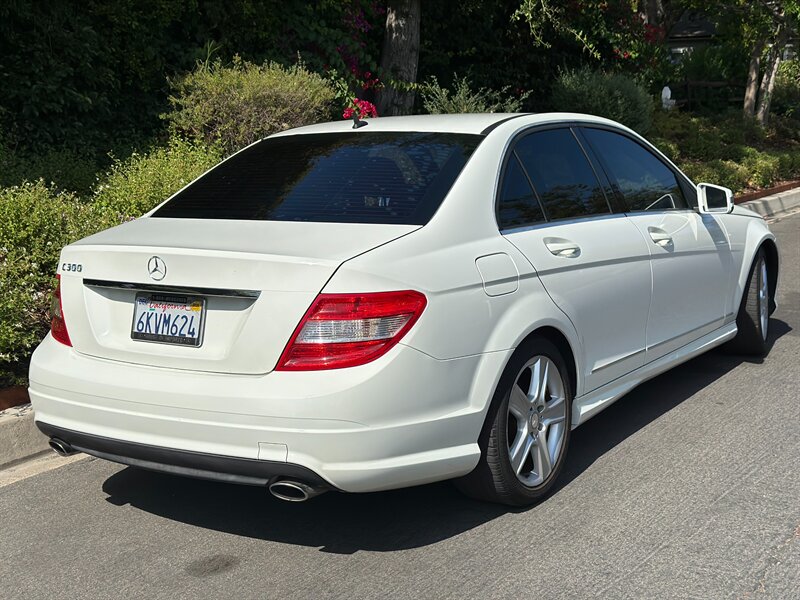 2010 Mercedes-Benz C-Class C300 Luxury - Photo 9