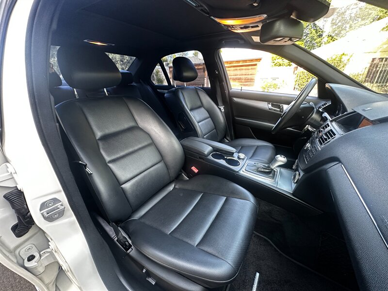 2010 Mercedes-Benz C-Class C300 Luxury - Photo 39