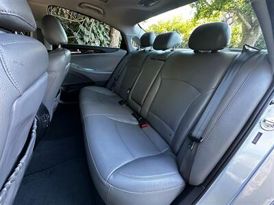 2012 Hyundai Sonata Limited   - Photo 27 - Valley Village, CA 91607