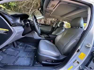 2012 Hyundai Sonata Limited   - Photo 19 - Valley Village, CA 91607