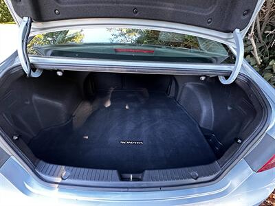2012 Hyundai Sonata Limited   - Photo 29 - Valley Village, CA 91607
