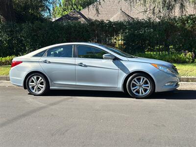 2012 Hyundai Sonata Limited   - Photo 10 - Valley Village, CA 91607