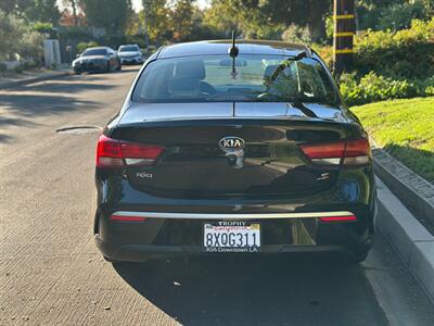 2021 Kia Rio S   - Photo 14 - Valley Village, CA 91607