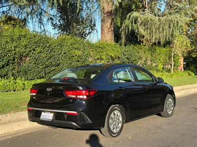 2021 Kia Rio S   - Photo 20 - Valley Village, CA 91607