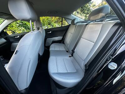 2021 Kia Rio S   - Photo 38 - Valley Village, CA 91607