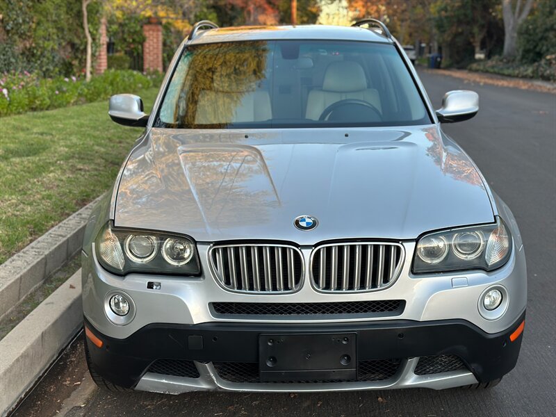 2010 BMW X3 xDrive30i's photo