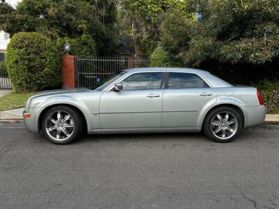 2006 Chrysler 300 C   - Photo 5 - Valley Village, CA 91607