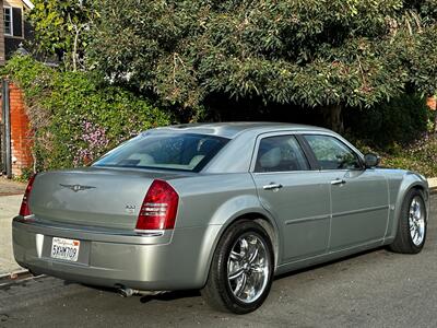 2006 Chrysler 300 C   - Photo 8 - Valley Village, CA 91607