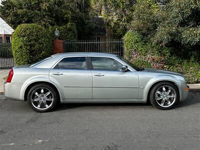 2006 Chrysler 300 C   - Photo 9 - Valley Village, CA 91607