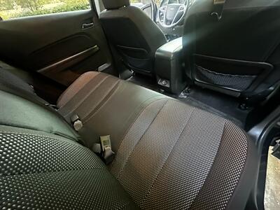 2015 Chevrolet Equinox LT   - Photo 32 - Valley Village, CA 91607