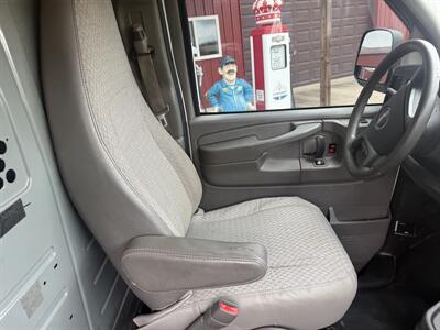 2014 GMC Savana 2500   - Photo 8 - Shirley, IN 47384