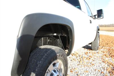 2005 Chevrolet Silverado 2500 Work Truck 2dr Standard Cab Work Truck   - Photo 23 - Maxwell, IN 46154