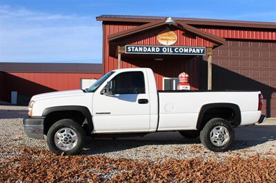 2005 Chevrolet Silverado 2500 Work Truck 2dr Standard Cab Work Truck   - Photo 3 - Maxwell, IN 46154