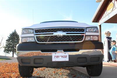 2005 Chevrolet Silverado 2500 Work Truck 2dr Standard Cab Work Truck   - Photo 11 - Maxwell, IN 46154