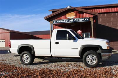 2005 Chevrolet Silverado 2500 Work Truck 2dr Standard Cab Work Truck   - Photo 6 - Maxwell, IN 46154