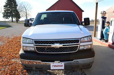 2005 Chevrolet Silverado 2500 Work Truck 2dr Standard Cab Work Truck   - Photo 12 - Maxwell, IN 46154