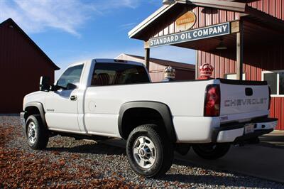 2005 Chevrolet Silverado 2500 Work Truck 2dr Standard Cab Work Truck   - Photo 7 - Maxwell, IN 46154