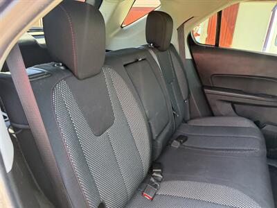 2017 Chevrolet Equinox LT - Photo 8 - Shirley, IN 47384