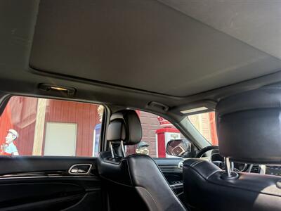 2014 Jeep Grand Cherokee Overland   - Photo 14 - Shirley, IN 47384