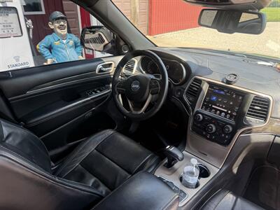 2014 Jeep Grand Cherokee Overland   - Photo 9 - Shirley, IN 47384