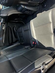2014 Jeep Grand Cherokee Overland   - Photo 7 - Shirley, IN 47384