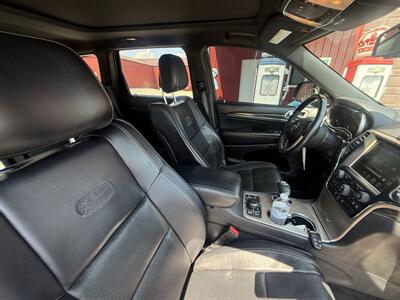 2014 Jeep Grand Cherokee Overland   - Photo 13 - Shirley, IN 47384