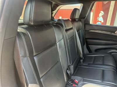 2014 Jeep Grand Cherokee Overland   - Photo 6 - Shirley, IN 47384