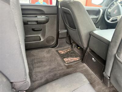 2010 GMC Sierra 1500 SLE   - Photo 33 - Shirley, IN 47384