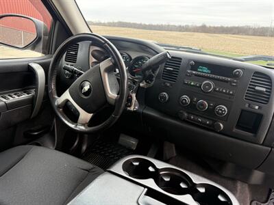 2010 Chevrolet Silverado 1500 LT   - Photo 17 - Shirley, IN 47384