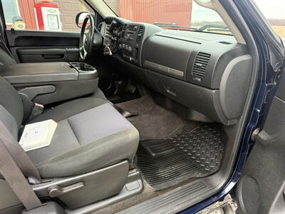 2010 Chevrolet Silverado 1500 LT   - Photo 13 - Shirley, IN 47384