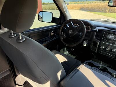 2016 RAM 3500 Tradesman   - Photo 12 - Shirley, IN 47384