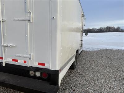 2006 Chevrolet Express 3500   - Photo 11 - Maxwell, IN 46154