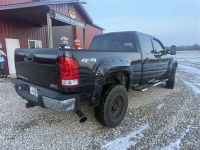 2009 GMC Sierra 2500 SLE - Photo 2 - Shirley, IN 47384