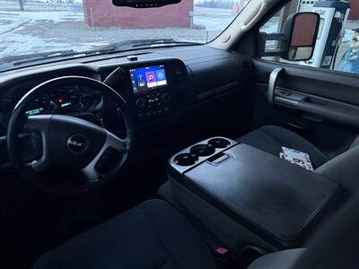 2009 GMC Sierra 2500 SLE - Photo 21 - Shirley, IN 47384