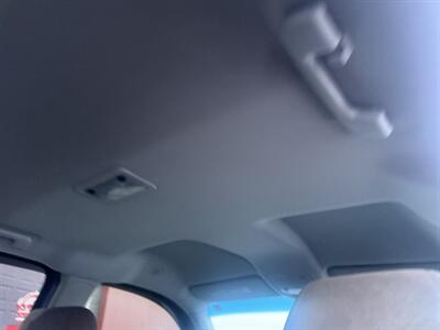 2009 GMC Sierra 2500 SLE - Photo 12 - Shirley, IN 47384