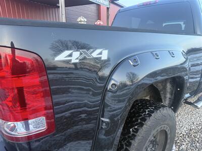 2009 GMC Sierra 2500 SLE - Photo 6 - Shirley, IN 47384