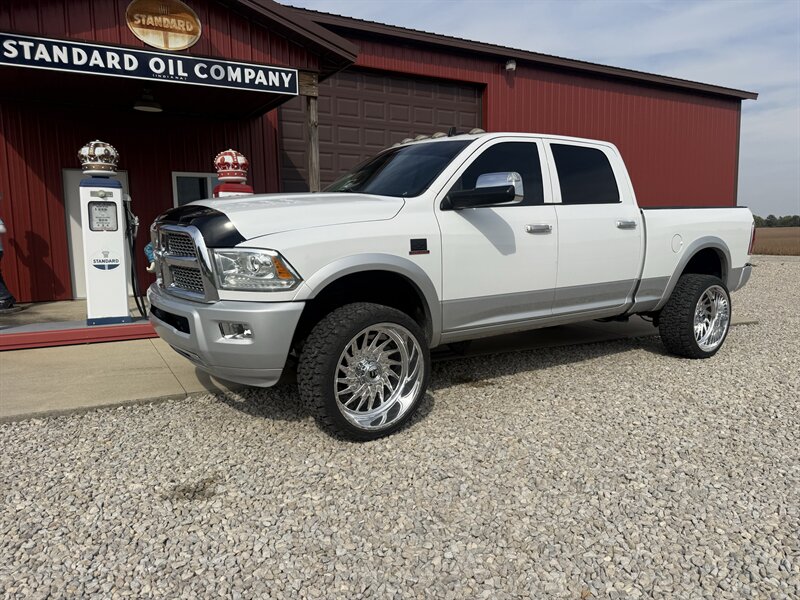 2014 RAM 2500 Laramie   - Photo 1 - Shirley, IN 47384