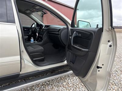 2016 Chevrolet Traverse LT   - Photo 8 - Shirley, IN 47384