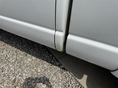 2004 Dodge Ram 2500 ST - Photo 18 - Shirley, IN 47384