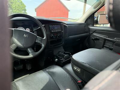 2004 Dodge Ram 2500 ST - Photo 22 - Shirley, IN 47384