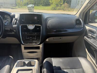 2012 Chrysler Town & Country Touring   - Photo 16 - Shirley, IN 47384