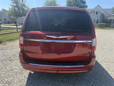 2012 Chrysler Town & Country Touring   - Photo 7 - Shirley, IN 47384