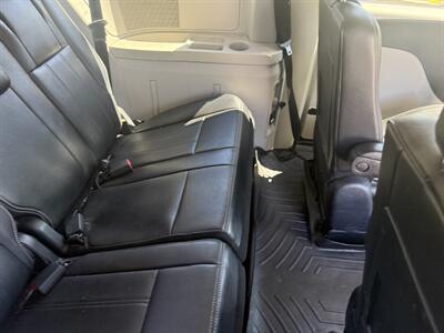 2012 Chrysler Town & Country Touring   - Photo 11 - Shirley, IN 47384