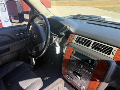 2011 Chevrolet Silverado 3500 LTZ   - Photo 22 - Shirley, IN 47384