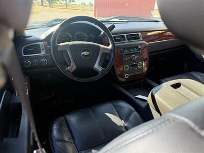 2011 Chevrolet Silverado 3500 LTZ   - Photo 13 - Shirley, IN 47384