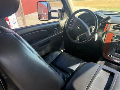 2011 Chevrolet Silverado 3500 LTZ   - Photo 28 - Shirley, IN 47384