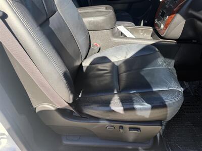 2011 Chevrolet Silverado 3500 LTZ   - Photo 25 - Shirley, IN 47384