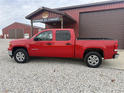 2013 GMC Sierra 1500 SLE   - Photo 6 - Shirley, IN 47384